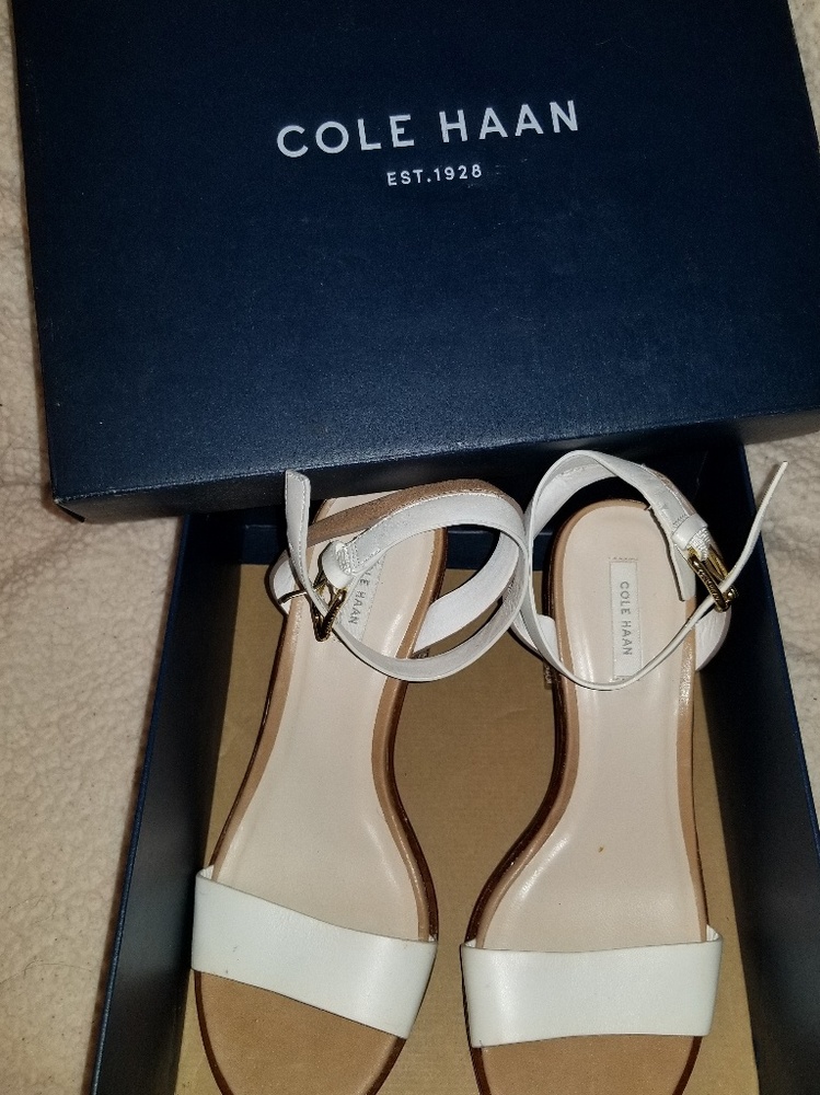 Nice walk with COLE HAAN SANDAL